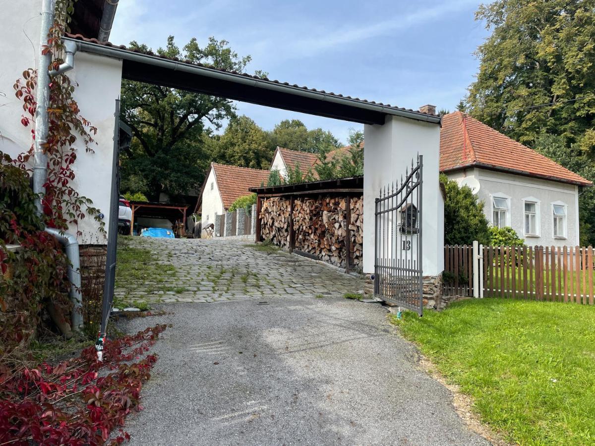 Apartman Beruska Krelovice Exterior foto