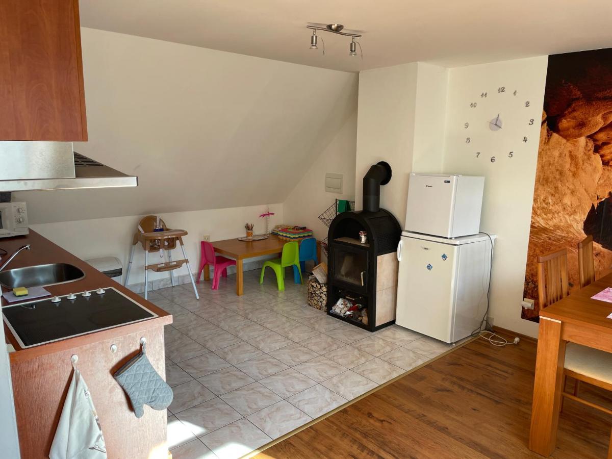 Apartman Beruska Krelovice Exterior foto